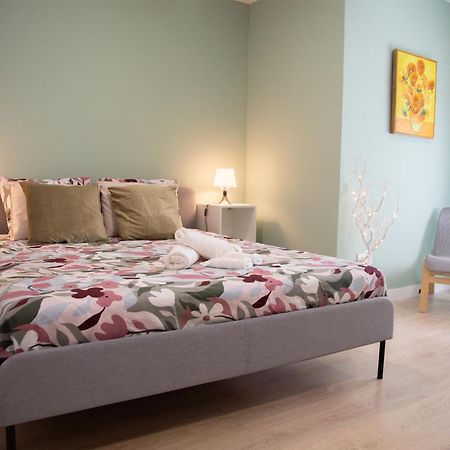 טראגונה Sunflower Apartment Centrico מראה חיצוני תמונה